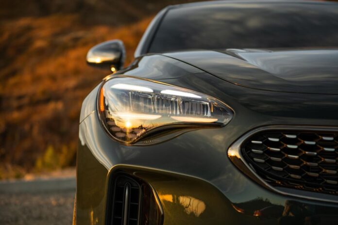 17174_Kia_Motors_America_teases_refreshed_2022_Stinger.jpg